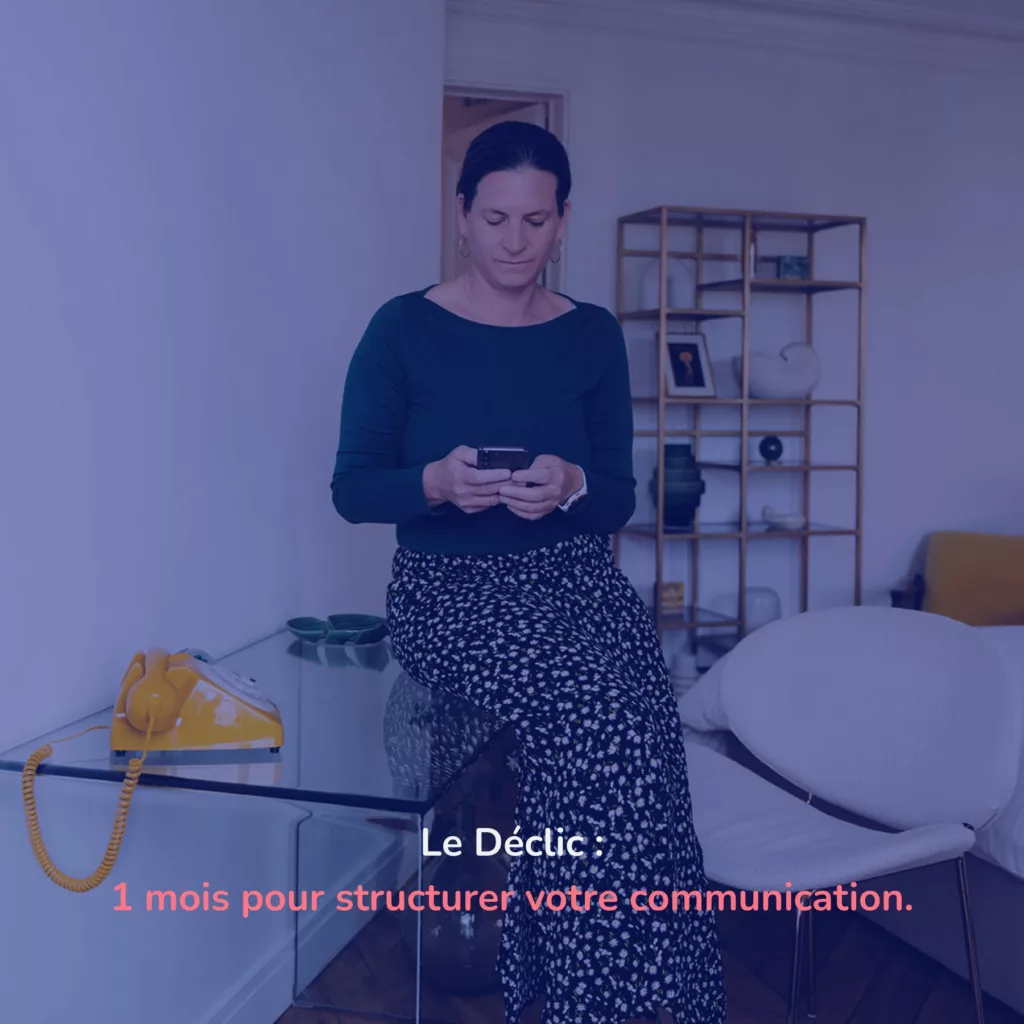 Marie Dubuc, experte en communication, présentant l'offre d'accompagnement Le Déclic pour les solopreneurs.
